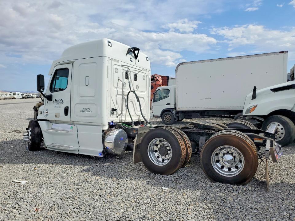 Продаж на аукціоні авто 2015 Freightliner Cascadia 125, vin: 1FUJGLBG4FLGD5507, номер лоту: 59993206
