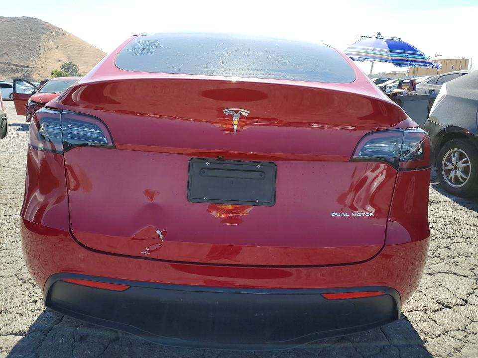 61407646 :رقم المزاد ، 7SAYGAEE1PF645392 vin ، 2023 Tesla Model Y مزاد بيع