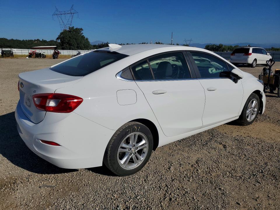Продажа на аукционе авто 2017 Chevrolet Cruze, vin: 1G1BE5SM6H7100882, номер лота: 60386526