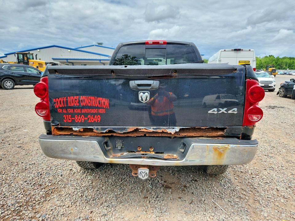 62121796 :رقم المزاد ، 1D7HU18278J184982 vin ، 2008 Dodge Ram 1500 مزاد بيع