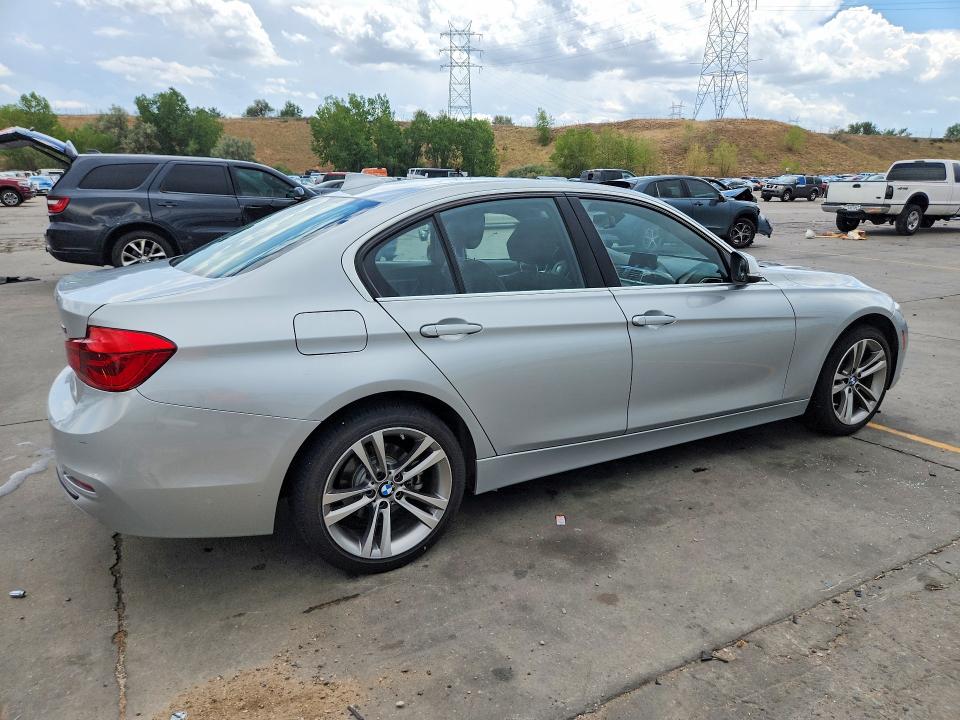 2018 Bmw 330 მანქანა იყიდება აუქციონზე, vin: WBA8D9G51JNU71461, აუქციონის ნომერი: 62704526