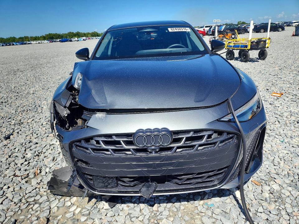 Продаж на аукціоні авто 2026 Audi A6, vin: WAU55CFN9TN033661, номер лоту: 62450316