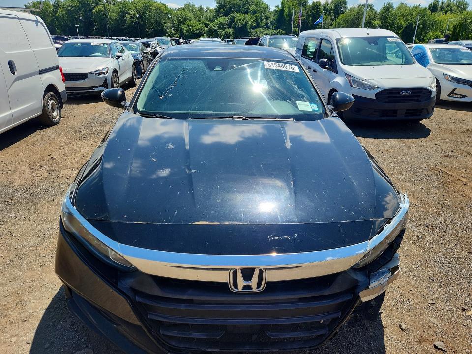 61548676 :رقم المزاد ، 1HGCV1F14KA098226 vin ، 2019 Honda Accord مزاد بيع