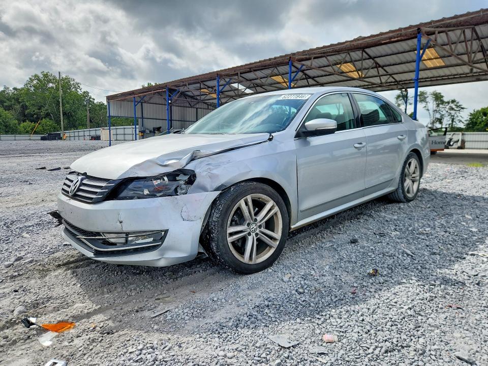 Продажа на аукционе авто 2015 Volkswagen Passat, vin: 1VWBT7A37FC021983, номер лота: 62277846