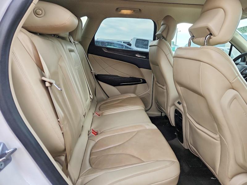 Продажа на аукционе авто 2017 Lincoln Mkc, vin: 5LMCJ3D95HUL57336, номер лота: 62509926