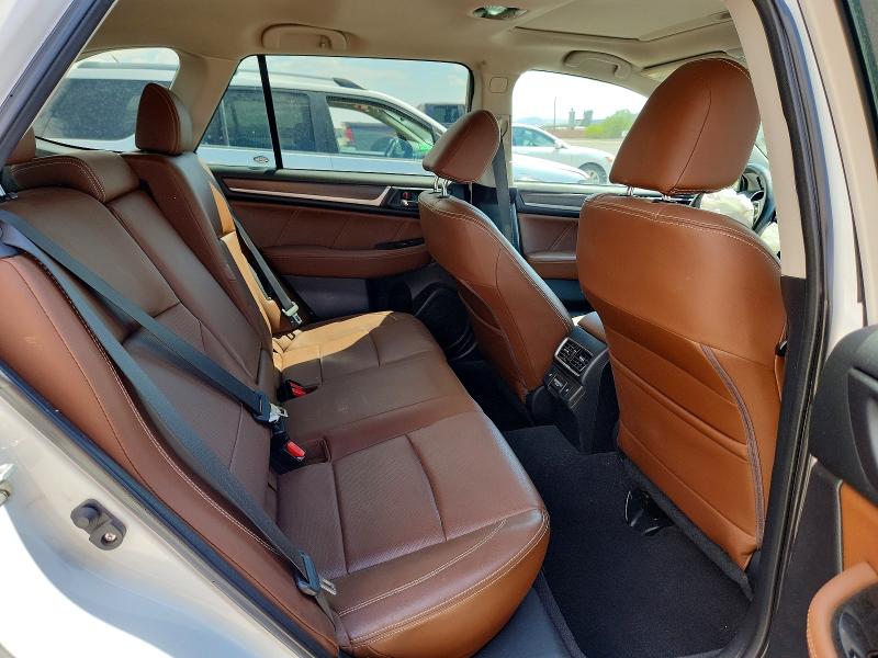 61241226 :رقم المزاد ، 4S4BSETC7J3279562 vin ، 2018 Subaru Outback مزاد بيع