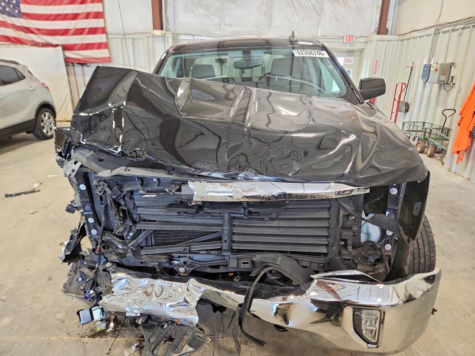 2018 Chevrolet Silverado მანქანა იყიდება აუქციონზე, vin: 3GCUKREC8JG431069, აუქციონის ნომერი: 62356746