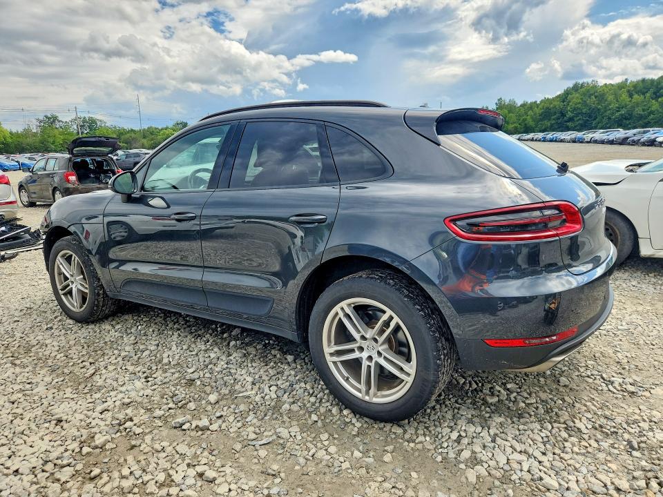 63408206 :رقم المزاد ، WP1AA2A56HLB06193 vin ، 2017 Porsche Macan مزاد بيع