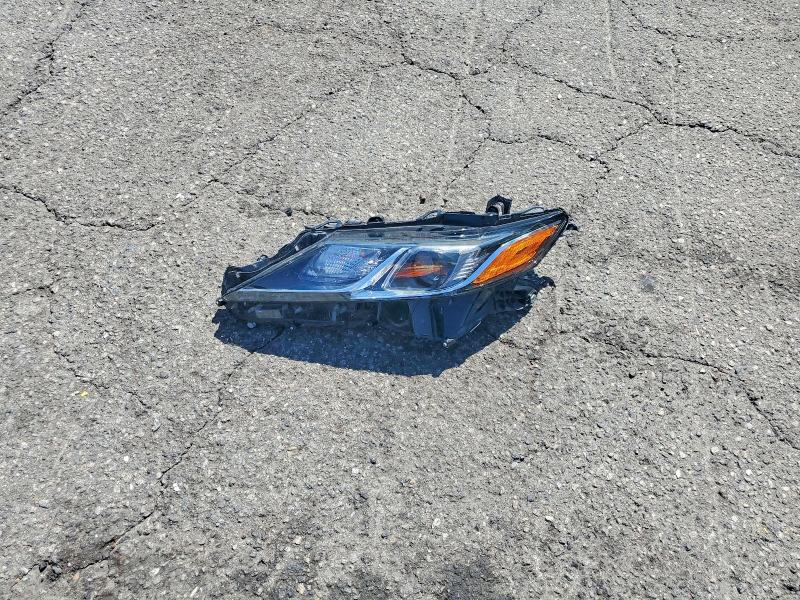 62276526 :رقم المزاد ، 4T1G11AKXPU746584 vin ، 2023 Toyota Camry مزاد بيع