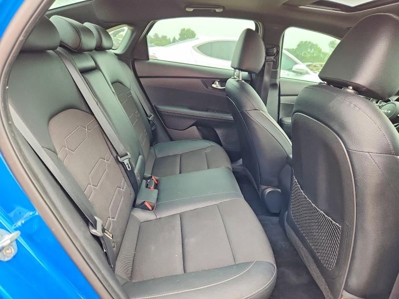 61069256 :رقم المزاد ، 3KPF54AD9PE538184 vin ، 2023 Kia Forte مزاد بيع