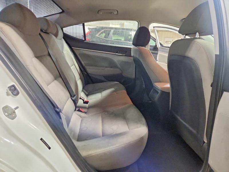 62602276 :رقم المزاد ، 5NPD84LF3HH188674 vin ، 2017 Hyundai Elantra مزاد بيع