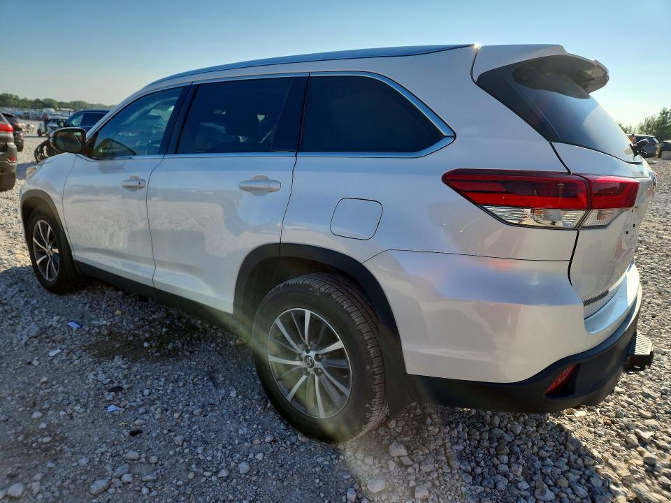 2019 Toyota Highlander მანქანა იყიდება აუქციონზე, vin: 5TDJZRFH5KS706358, აუქციონის ნომერი: 62941066