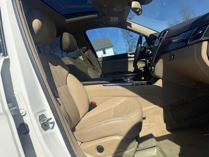 Продажа на аукционе авто 2014 Mercedes-benz Gl, vin: 4JGDF7CE9EA314971, номер лота: 63763746