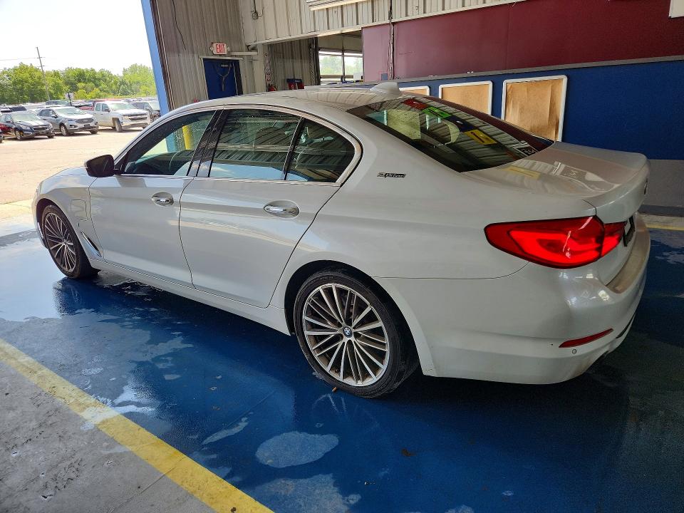59613106 :رقم المزاد ، WBAJA9C59JB249025 vin ، 2018 Bmw 530e مزاد بيع