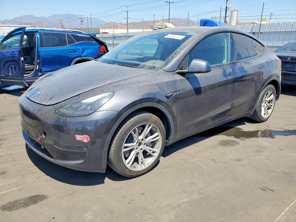 Продажа на аукционе авто 2024 Tesla Model Y, vin: 7SAYGDEE9RF081804, номер лота: 62345176