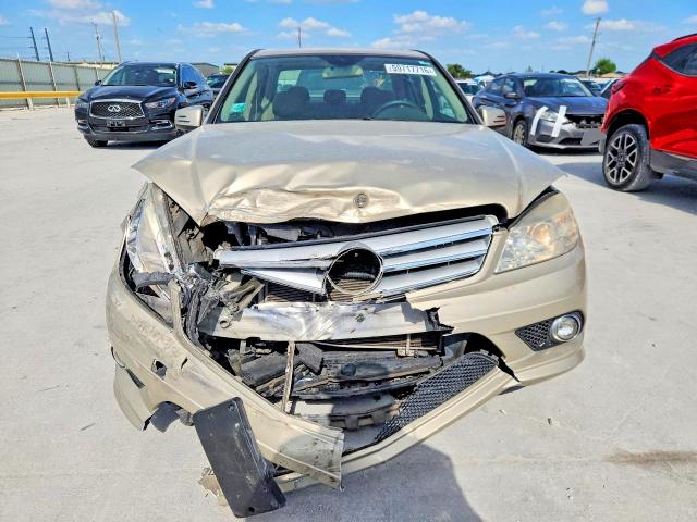 2010 Mercedes-benz C მანქანა იყიდება აუქციონზე, vin: WDDGF5EB6AR107190, აუქციონის ნომერი: 59717716