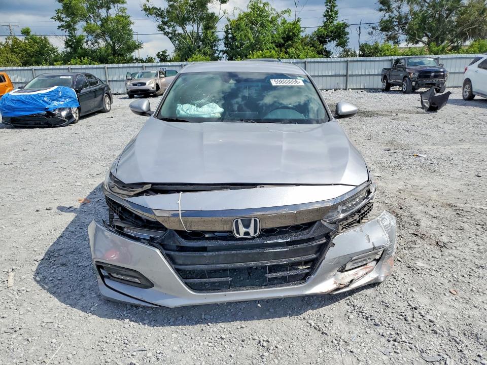 Продажа на аукционе авто 2018 Honda Accord, vin: 1HGCV1F39JA043058, номер лота: 59803056