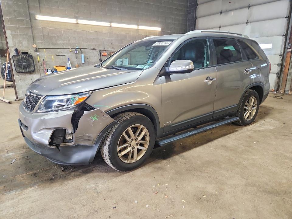 Продажа на аукционе авто 2015 Kia Sorento, vin: 5XYKTCA67FG616785, номер лота: 62932396