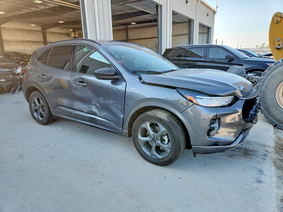 Продаж на аукціоні авто 2023 Ford Escape, vin: 1FMCU9MNXPUA09945, номер лоту: 61087236