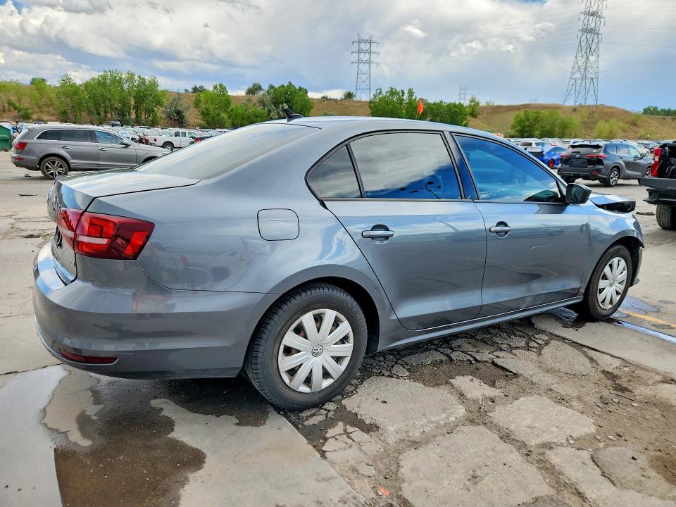 60671166 :رقم المزاد ، 3VW267AJ2GM359295 vin ، 2016 Volkswagen Jetta مزاد بيع