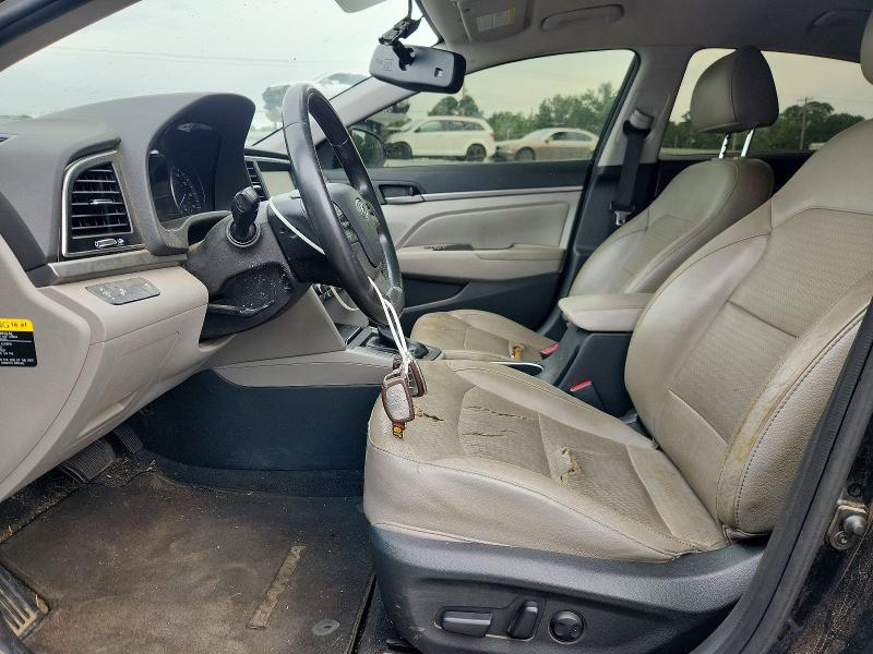 60385016 :رقم المزاد ، 5NPD84LF5JH277989 vin ، 2018 Hyundai Elantra مزاد بيع