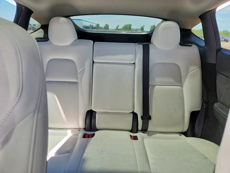 61788676 :رقم المزاد ، 7SAYGDEE1RF194730 vin ، 2024 Tesla Model  Y مزاد بيع