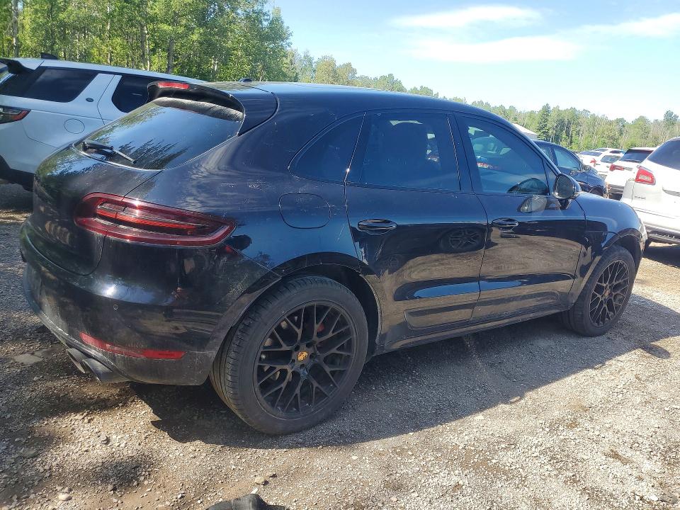 62595646 :رقم المزاد ، WP1AG2A59JLB60107 vin ، 2018 Porsche Macan مزاد بيع