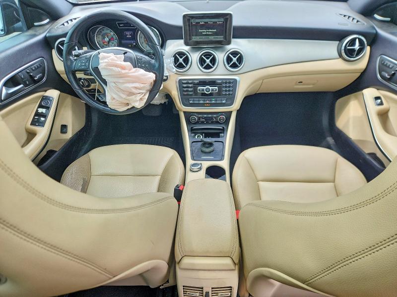 60672176 :رقم المزاد ، WDDSJ4EB5EN068611 vin ، 2014 Mercedes-benz Cla مزاد بيع