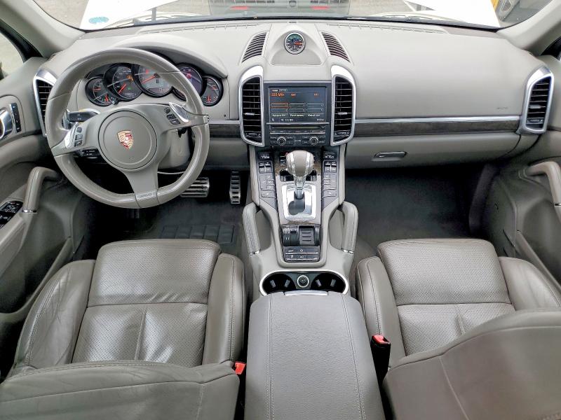 59906806 :رقم المزاد ، WP1AB2A23CLA44277 vin ، 2012 Porsche Cayenne مزاد بيع