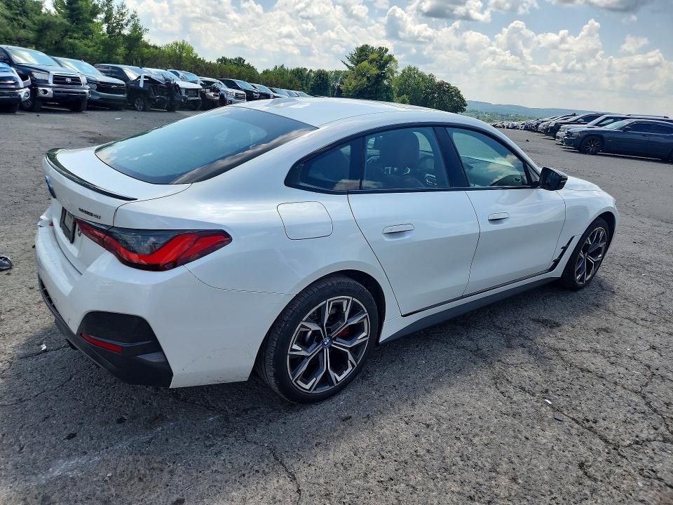 63597086 :رقم المزاد ، WBY73AW07PFN82025 vin ، 2023 Bmw I4 مزاد بيع
