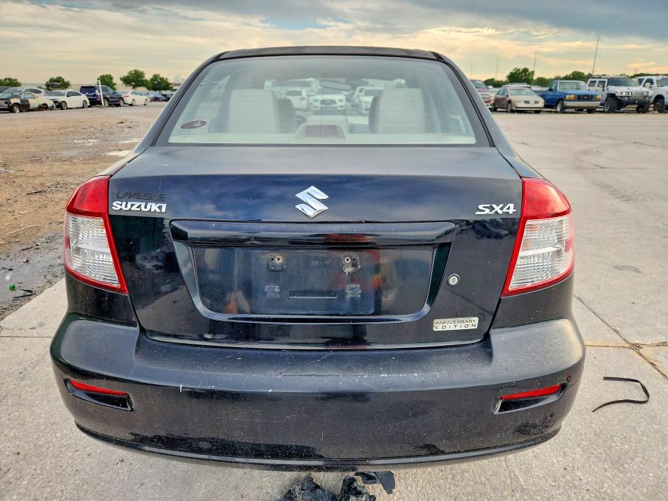 60741486 :رقم المزاد ، JS2YC5A21B6303012 vin ، 2011 Suzuki Sx4 مزاد بيع