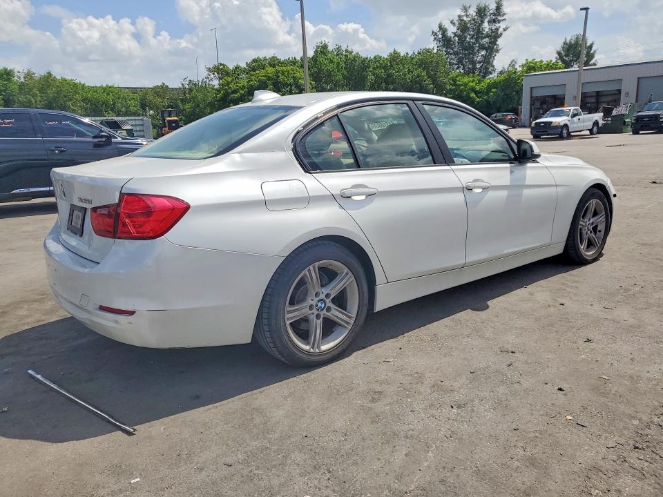 Продаж на аукціоні авто 2013 Bmw 328, vin: WBA3C1C50DF442701, номер лоту: 61318936