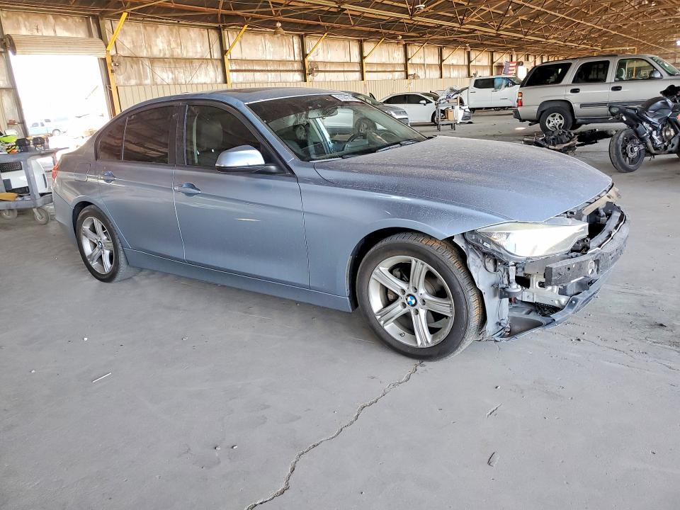 61351576 :رقم المزاد ، WBA3B1C53EK132795 vin ، 2014 Bmw 320 مزاد بيع