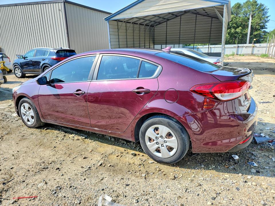 59067046 :رقم المزاد ، 3KPFK4A78JE281514 vin ، 2018 Kia Forte مزاد بيع