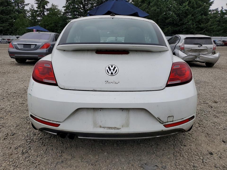 59921926 :رقم المزاد ، 3VWJ17AT6HM606671 vin ، 2017 Volkswagen Beetle مزاد بيع