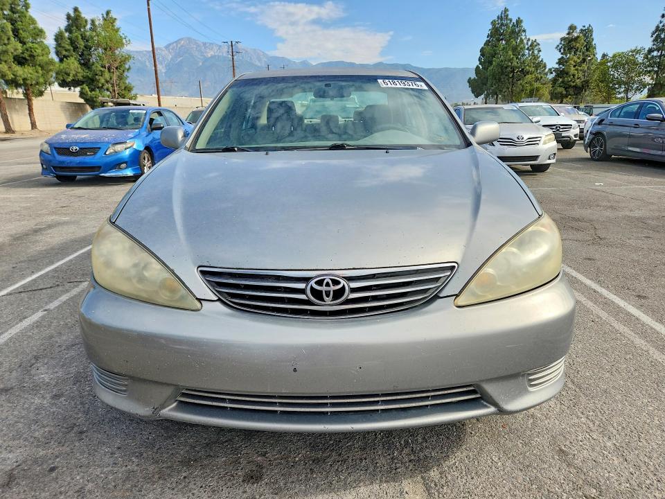 Продажа на аукционе авто 2005 Toyota Camry, vin: 4T1BE32K05U630199, номер лота: 61819376