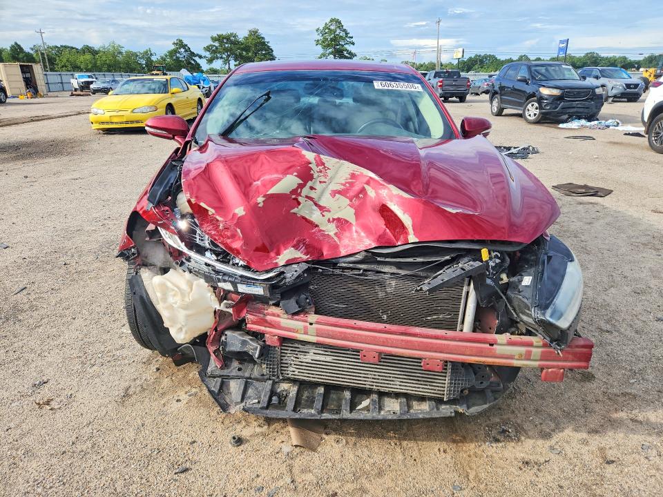 60635506 :رقم المزاد ، 3FA6P0H96FR261852 vin ، 2015 Ford Fusion مزاد بيع