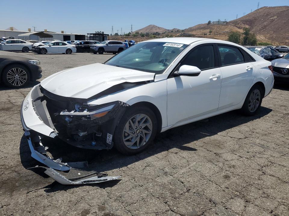 60702016 :رقم المزاد ، KMHLM4DG8RU807643 vin ، 2024 Hyundai Elantra مزاد بيع