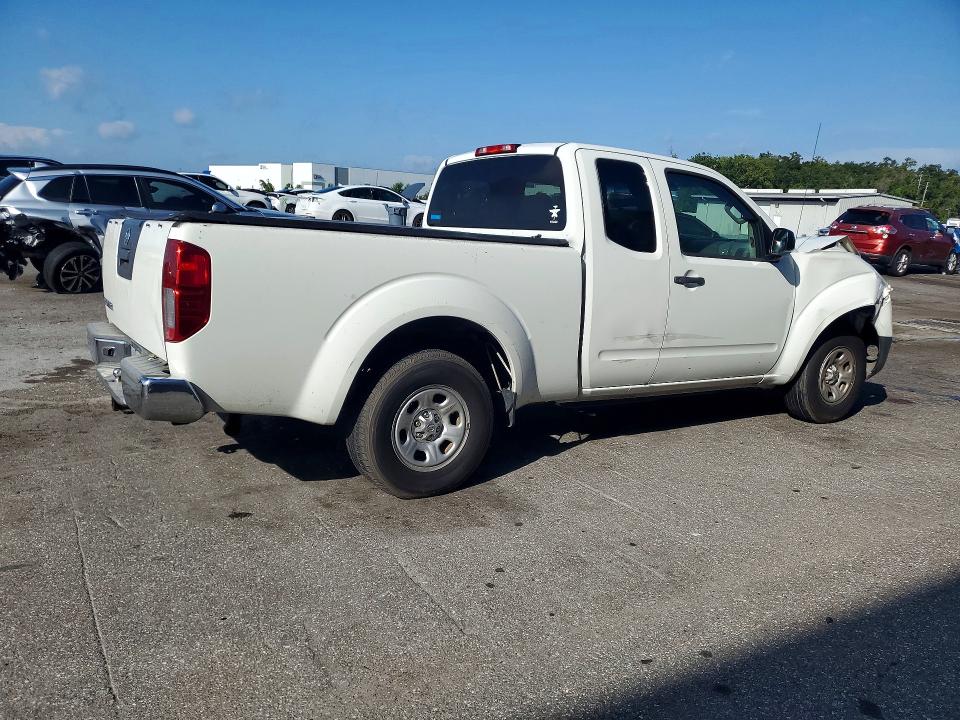 2015 Nissan Frontier მანქანა იყიდება აუქციონზე, vin: 1N6BD0CT2FN739723, აუქციონის ნომერი: 61759216