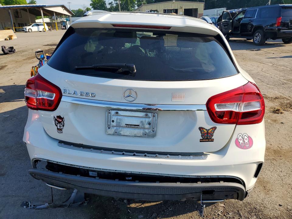 Продажа на аукционе авто 2015 Mercedes-benz Gla, vin: WDCTG4EB6FJ134275, номер лота: 61182786