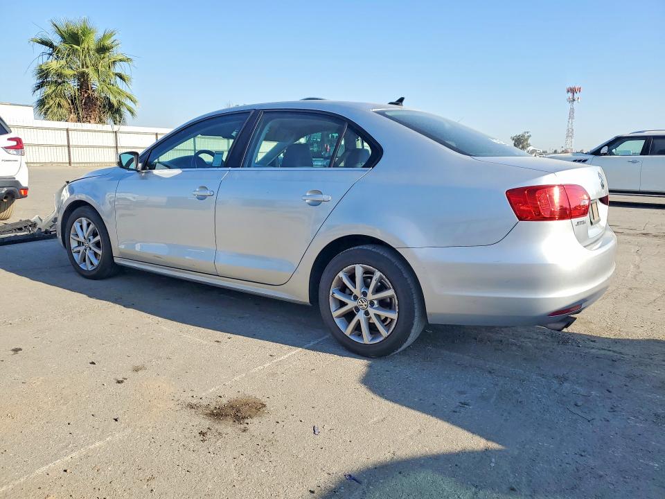 60974976 :رقم المزاد ، 3VWD17AJ4EM241897 vin ، 2014 Volkswagen Jetta مزاد بيع