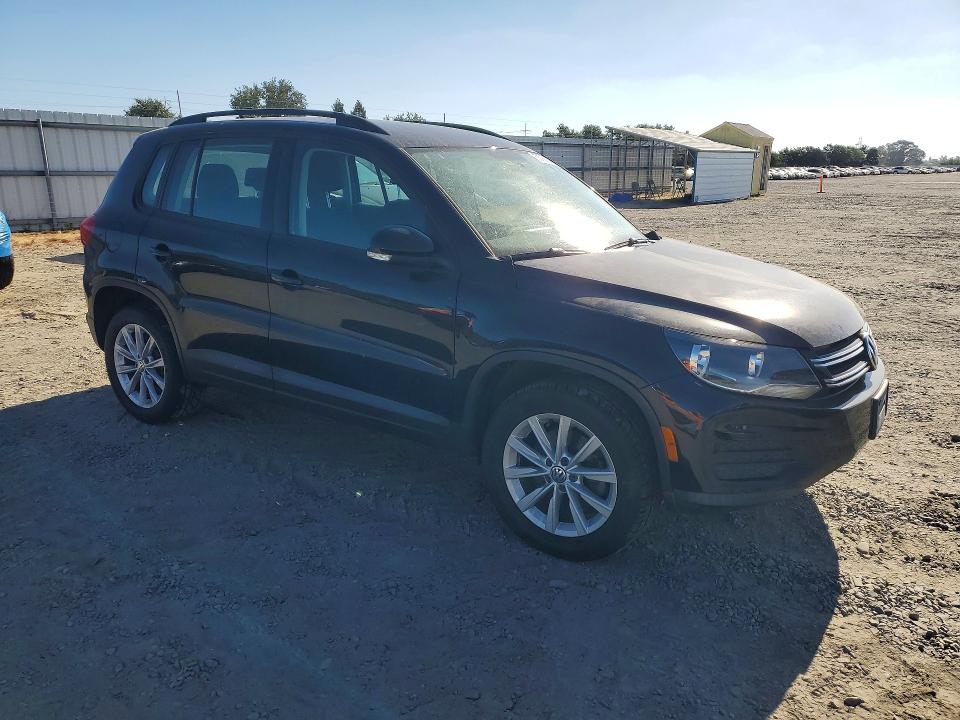 2017 Volkswagen Tiguan მანქანა იყიდება აუქციონზე, vin: WVGAV7AX4HK044069, აუქციონის ნომერი: 60088206