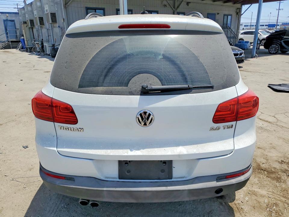 Продажа на аукционе авто 2015 Volkswagen Tiguan, vin: WVGAV7AX4FW614495, номер лота: 62639746