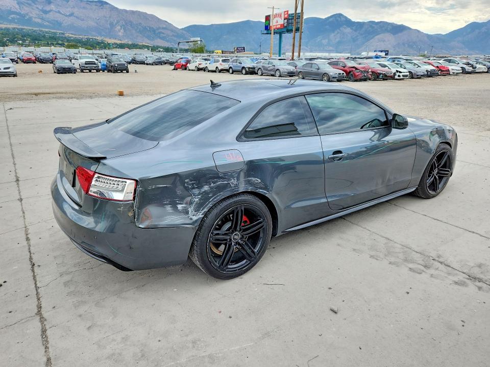 2014 Audi A5 მანქანა იყიდება აუქციონზე, vin: WAUMFAFR3EA067279, აუქციონის ნომერი: 62600026
