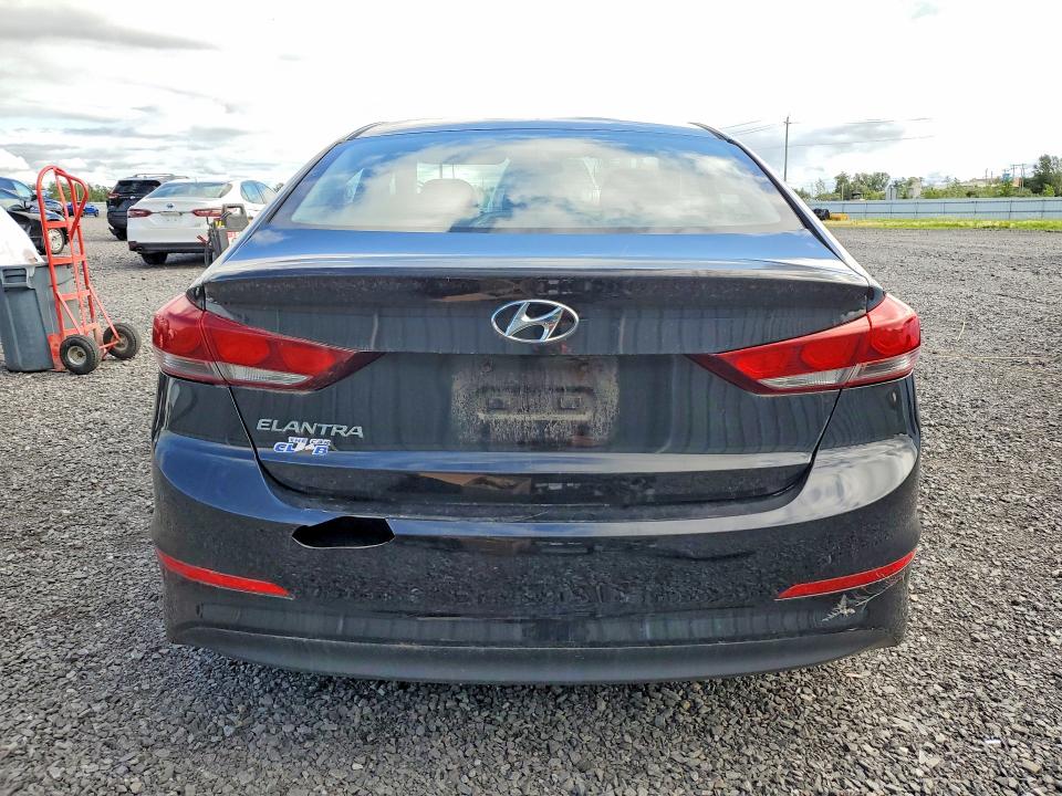 61965616 :رقم المزاد ، 5NPD74LF9HH150756 vin ، 2017 Hyundai Elantra مزاد بيع
