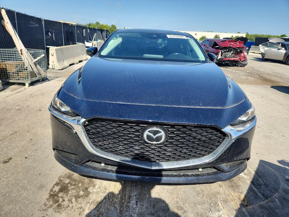 61753946 :رقم المزاد ، 3MZBPBDM6LM132322 vin ، 2020 Mazda 3 مزاد بيع