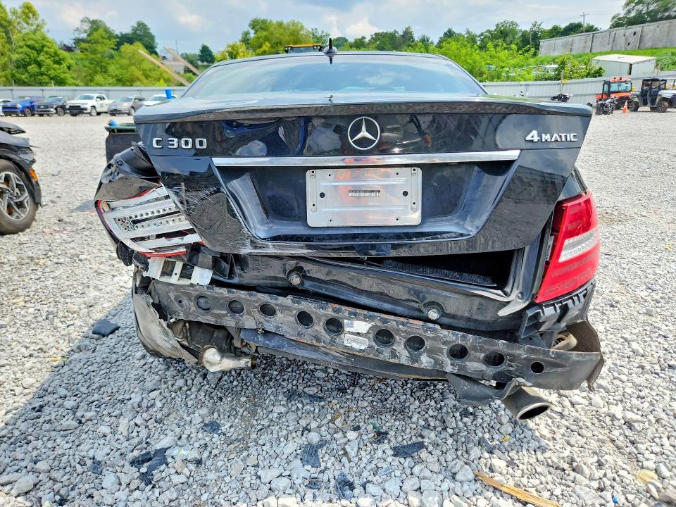 2014 Mercedes-benz C მანქანა იყიდება აუქციონზე, vin: WDDGF8AB9EG247873, აუქციონის ნომერი: 61937836