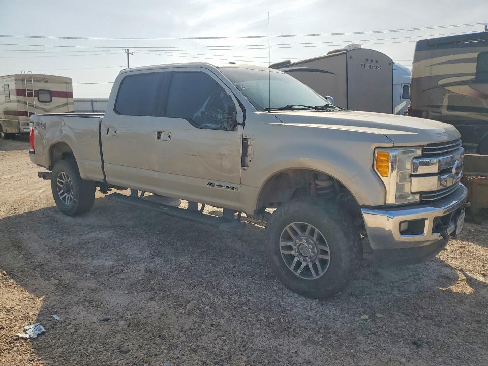 61015876 :رقم المزاد ، 1FT8W3BTXHEC09299 vin ، 2017 Ford F350 مزاد بيع