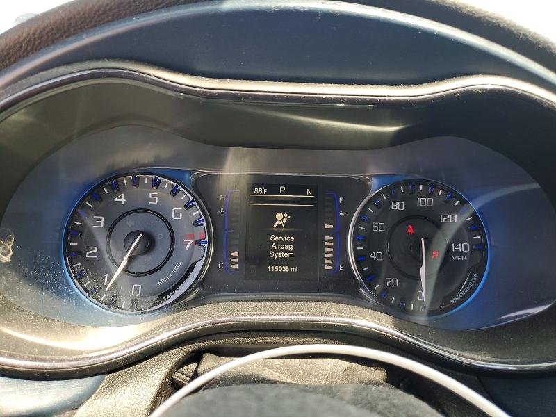 59670386 :رقم المزاد ، 1C3CCCBG9FN518155 vin ، 2015 Chrysler 200 مزاد بيع