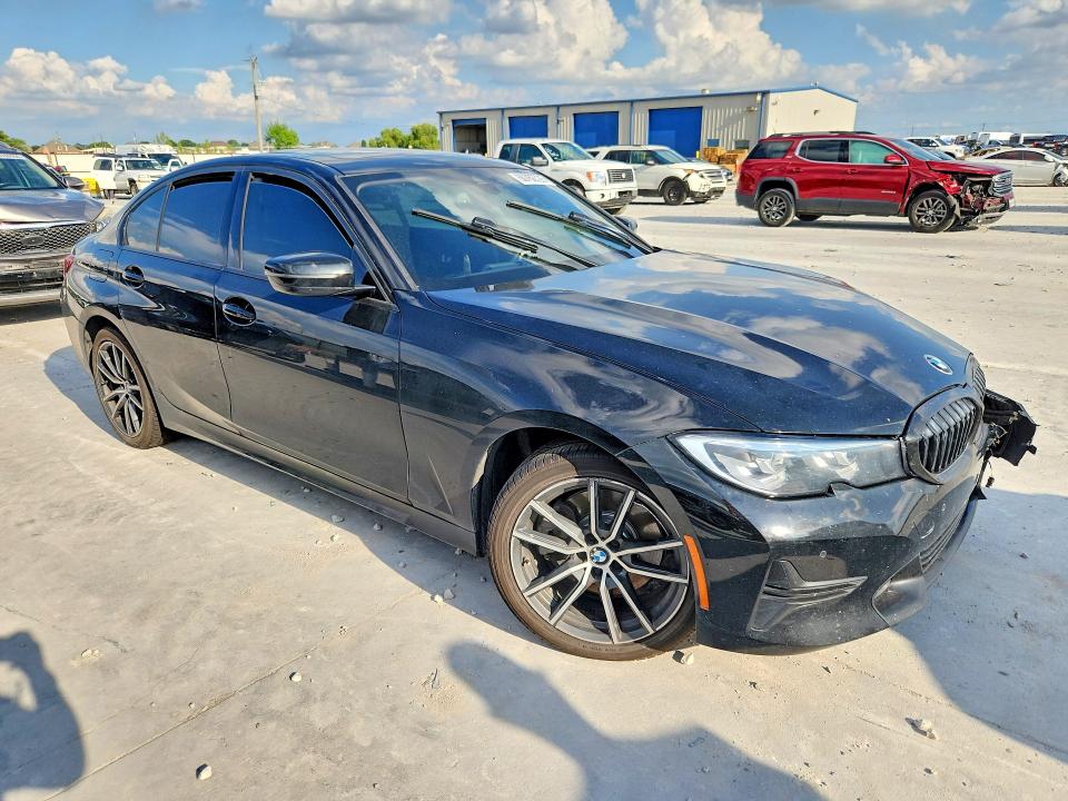 60762726 :رقم المزاد ، 3MW5R1J00L8B30528 vin ، 2020 Bmw 330i مزاد بيع